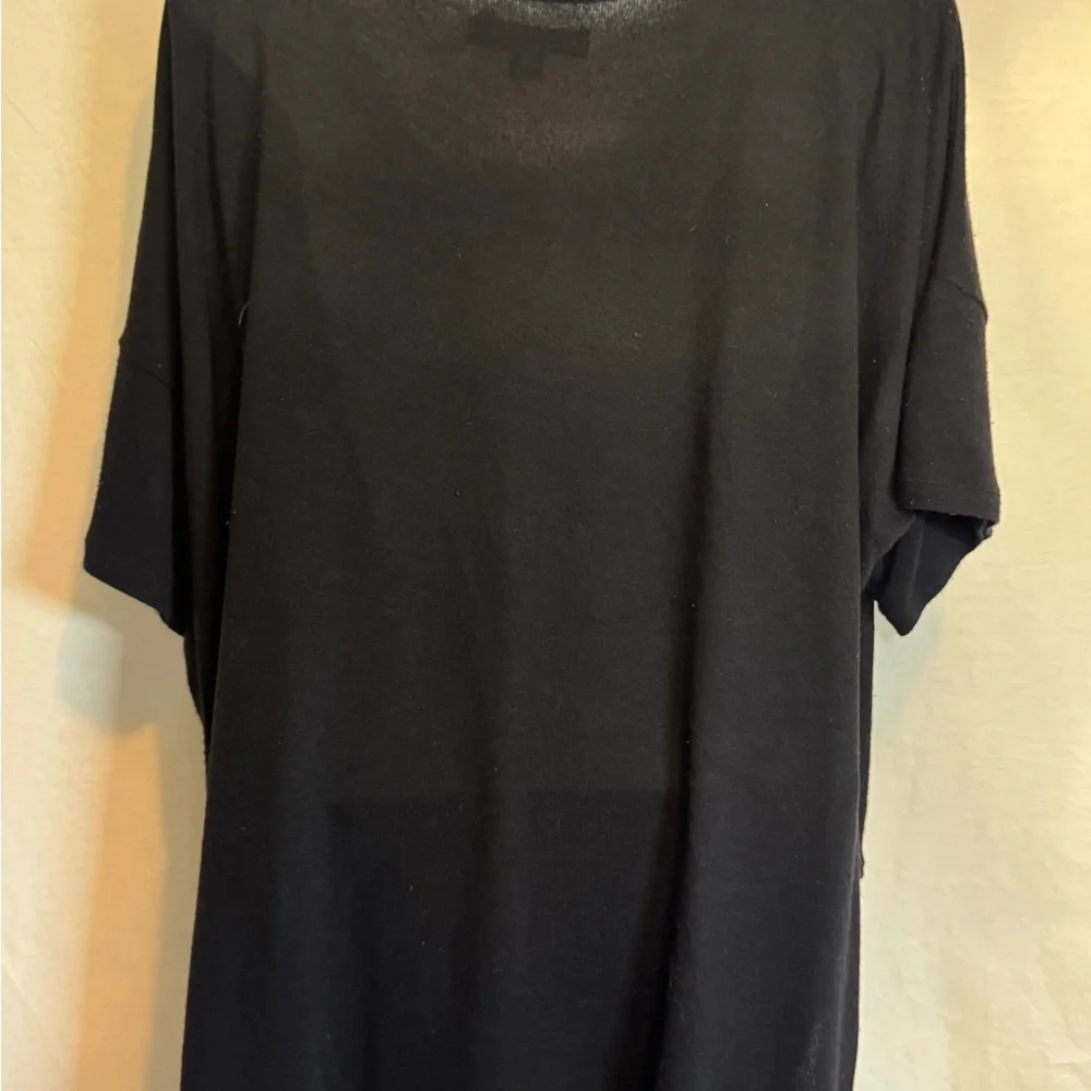 A-130 Donna Karan Sleepwear Black Short Sleeve Pajama Top‎ Size L